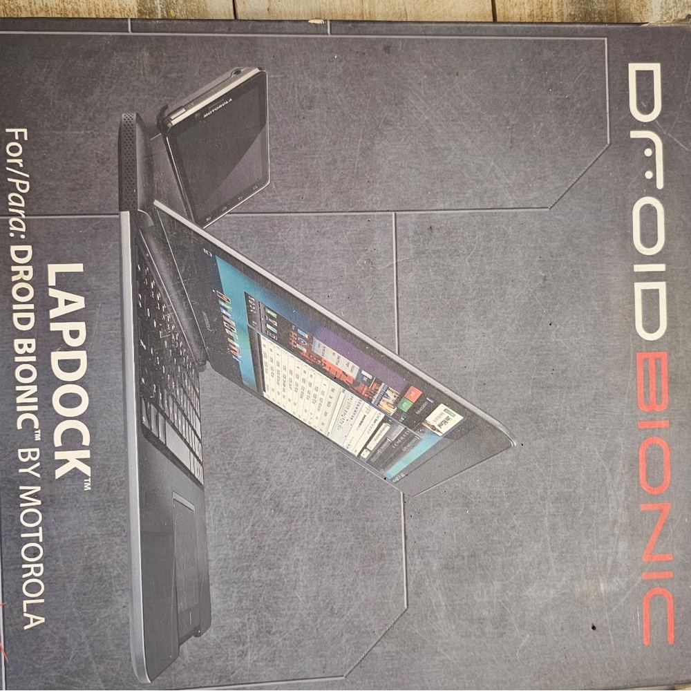 Motorola Droid Bionic Lapdock - Gray and Black